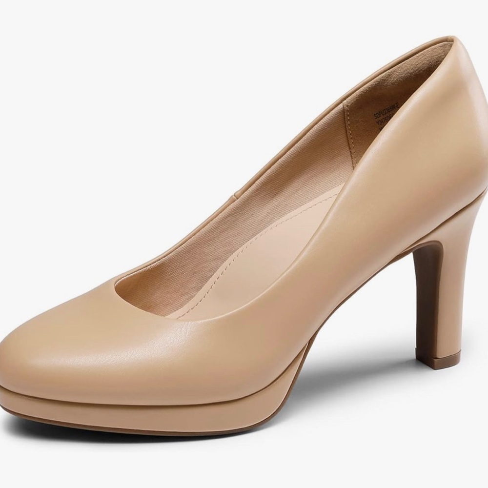 Dream Pairs size 7.5 round toe heel in nude. Brand new in box.